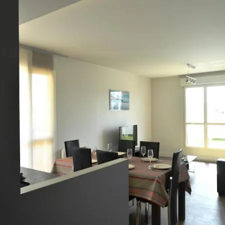 Terrasses Saint Charles Apartment *